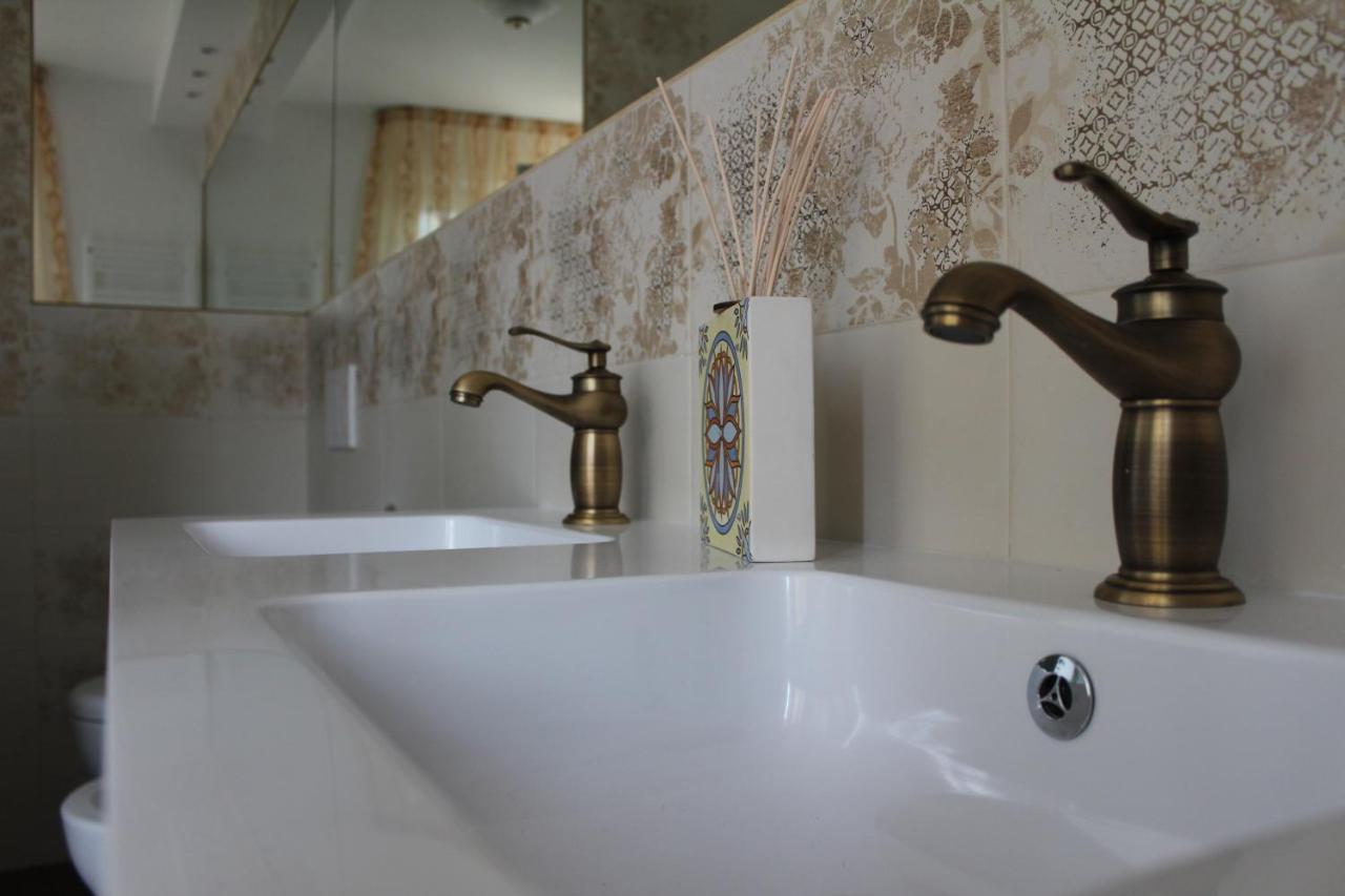B&B Villa Lilla Сан-Бенедетто-дель-Тронто Екстер'єр фото