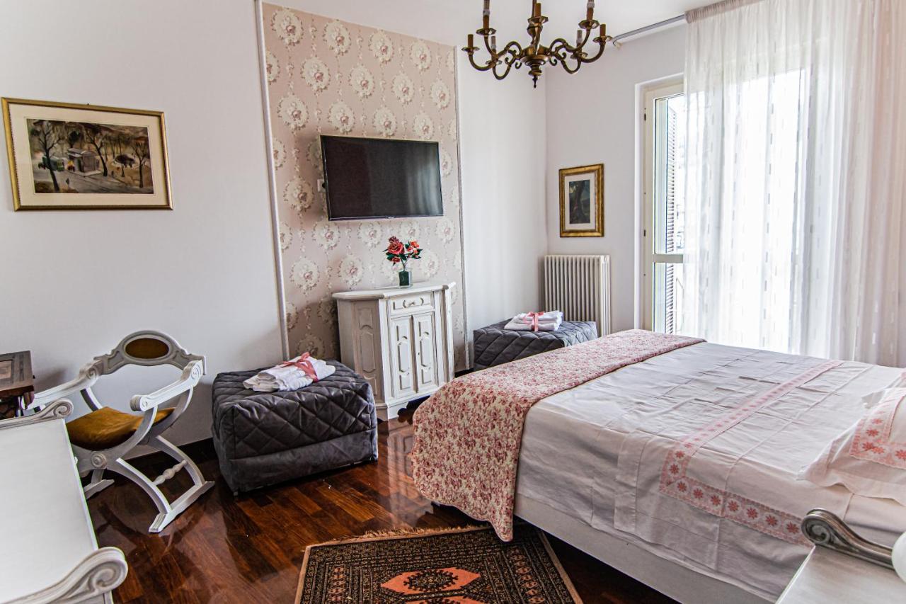 B&B Villa Lilla Сан-Бенедетто-дель-Тронто Екстер'єр фото